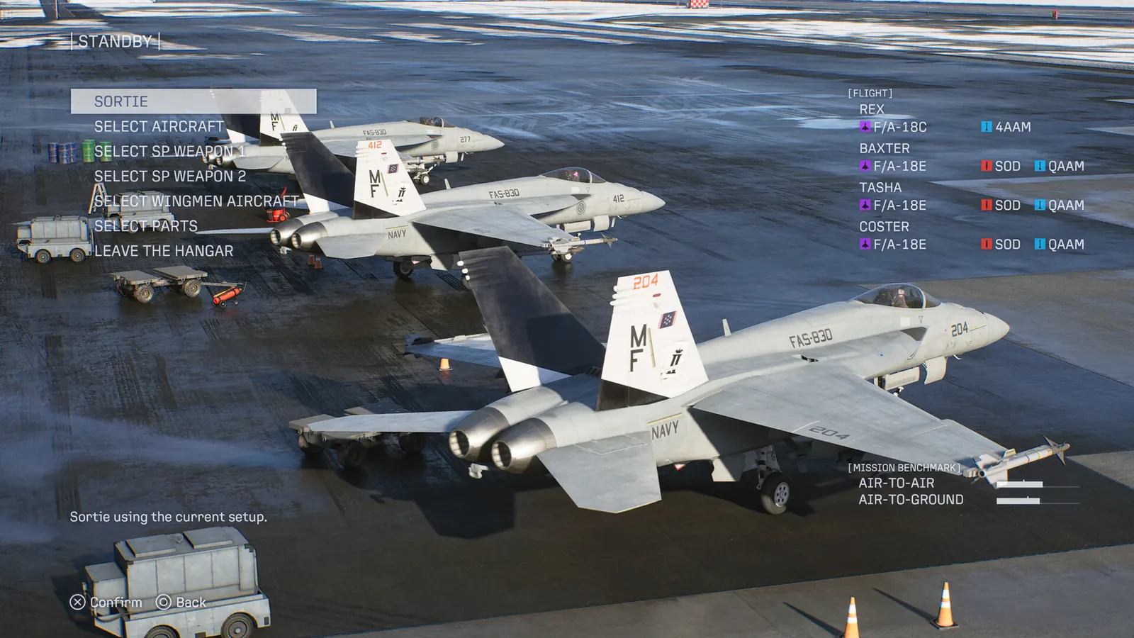 Campaign preparation screen showing a four-aircraft lineup and two special-weapon selections